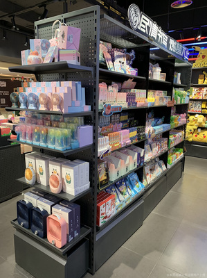 江北区酷乐潮玩日用百货店 潮流与实用的完美结合